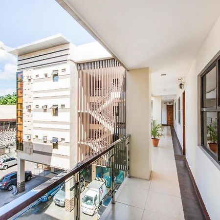 Mca Suites By Hiverooms Cebu Stadt Exterior foto